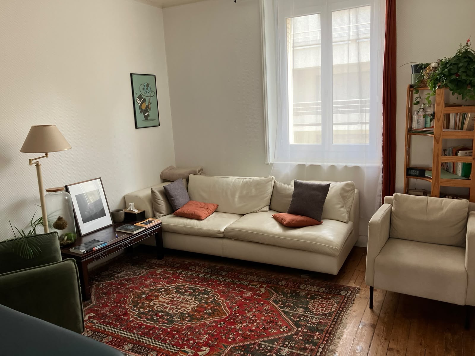Vue générale du cabinet et de son espace d’accueil